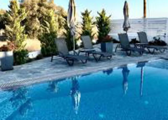 Villa Impeccable 3-bed Santorini Monolithos (Santorini)