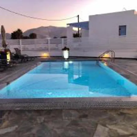 Impeccable 3-bed Santorini * Monolithos